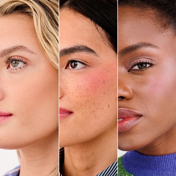 Benefit Game On Glow Blush & Highlighter Trio Palette - Picture 3 of 7